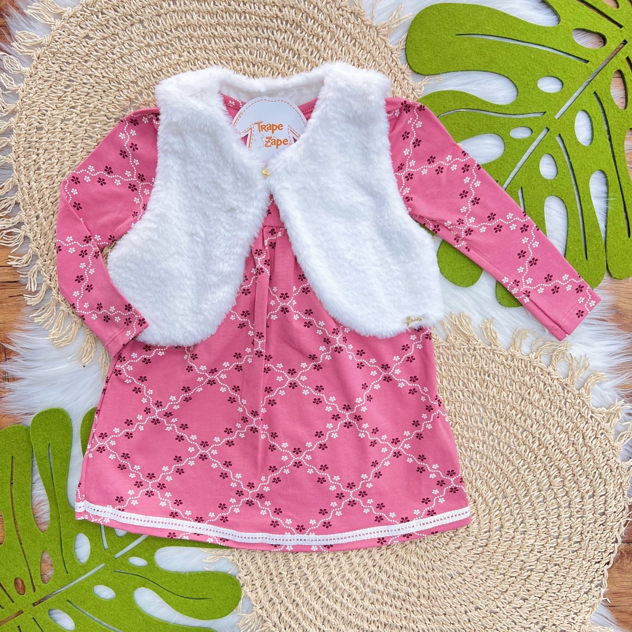 Vestido Manga Longa Mini Flores e Colete de Pelinho - Rose
